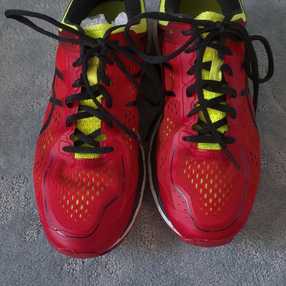 OASIS FLUIDRIDE T547N RED, GREEN & BLACK SNEAKERS SIZE 9 US, 8 UK, 42.5 EUR. - Picture 9 of 10